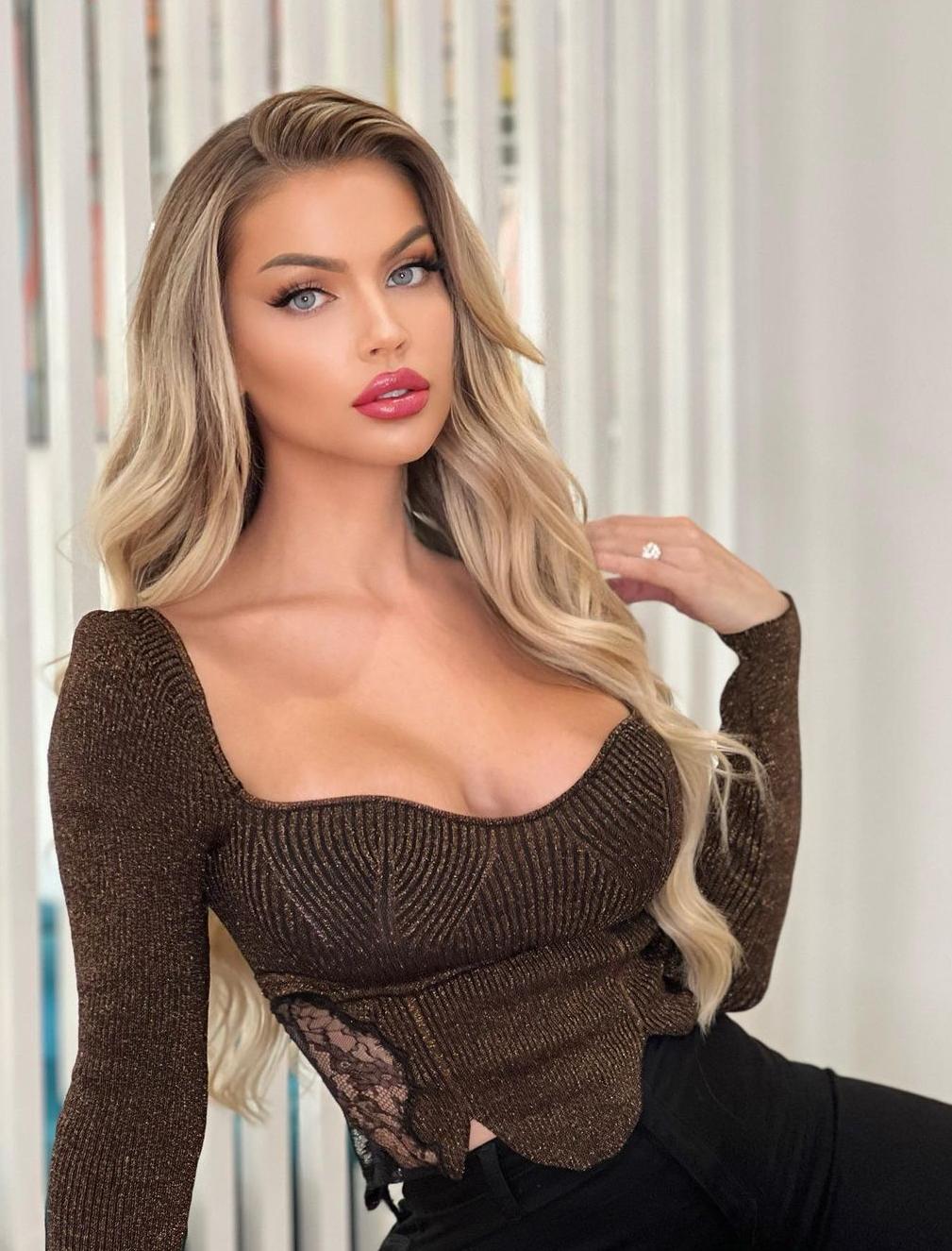 Luxury Beachside Treatment at Golden Sands Retreat